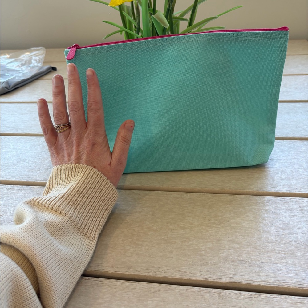 Mermaid Magic Pouch - Picture 2 of 2